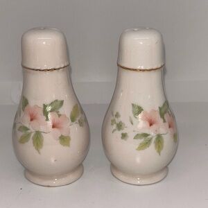 Salt and Pepper Shakers with Pink Flowers & Gold Trim. 4”